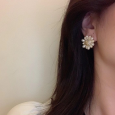  2023 C 18K Gold Diamond Pearl Earrings